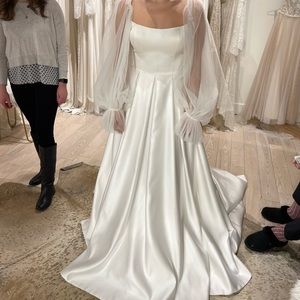 Vagabond bridal dress